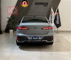 بي ام دبليو الفئة 7